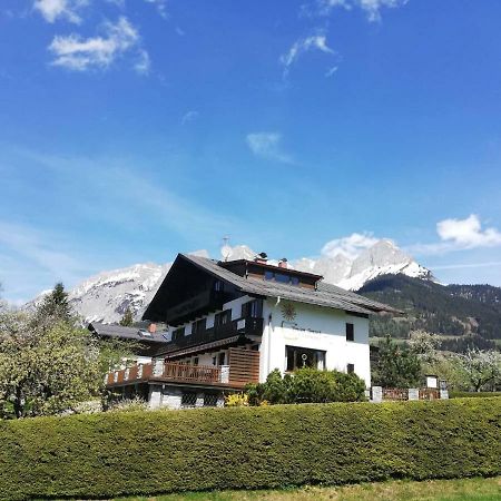 Sonneck Pension Пфаррверфен Экстерьер фото